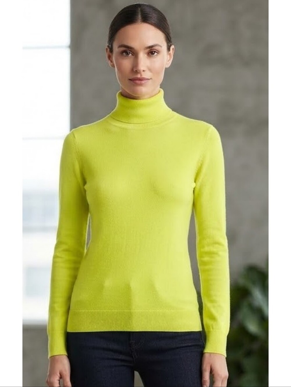 Amazon Essentials Slim Fit Turtleneck Sweater Chartreuse Size M